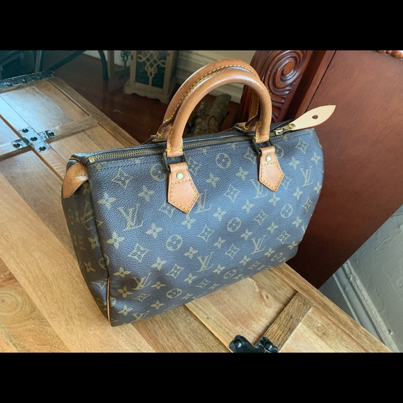 Louis Vuitton Vintage Speedy 30 Handbag - Picture 16 of 16